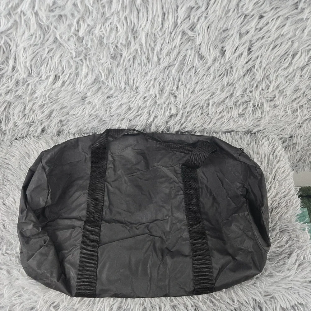 Bronson 16.5 x 8 x 10 Black Nylon Round‎ Small Duffel Bag